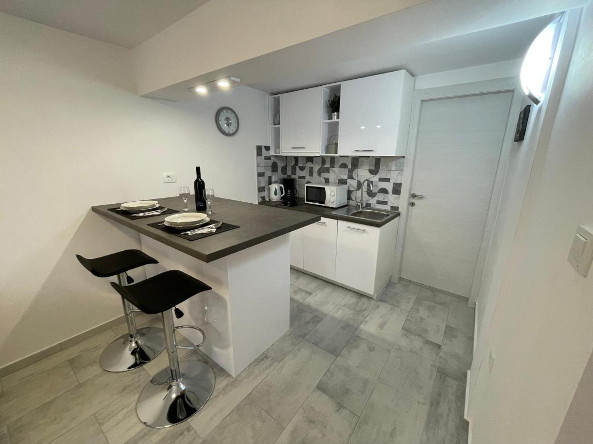 Apartment Dida Krk Town Exterior foto